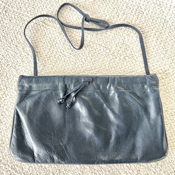 Vintage Calderon Women's Small Navy Blue Leather Shoulder Purse Pop Open - Picture 1 of 16